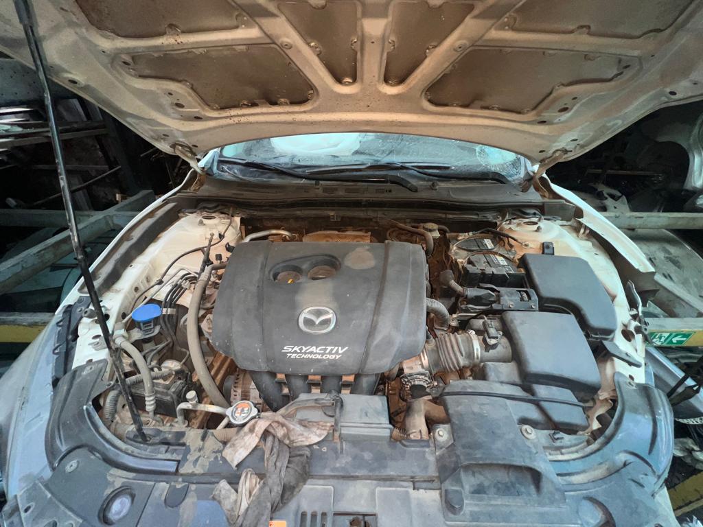  Mazda 3 2015 